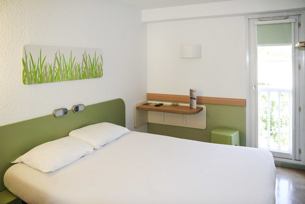 Ibis Budget Brignoles Provence Exterior photo
